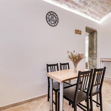 Romarina Apartment Luaran gambar