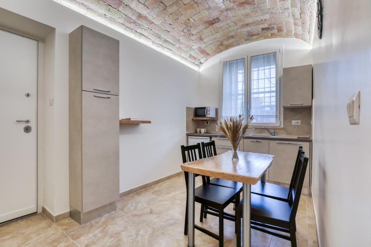 Romarina Apartment Luaran gambar