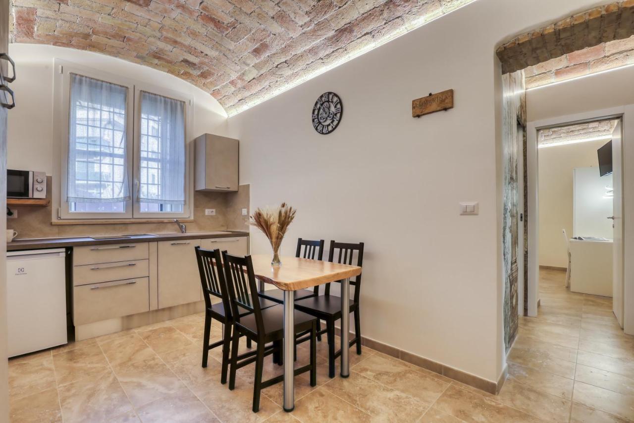 Romarina Apartment Luaran gambar
